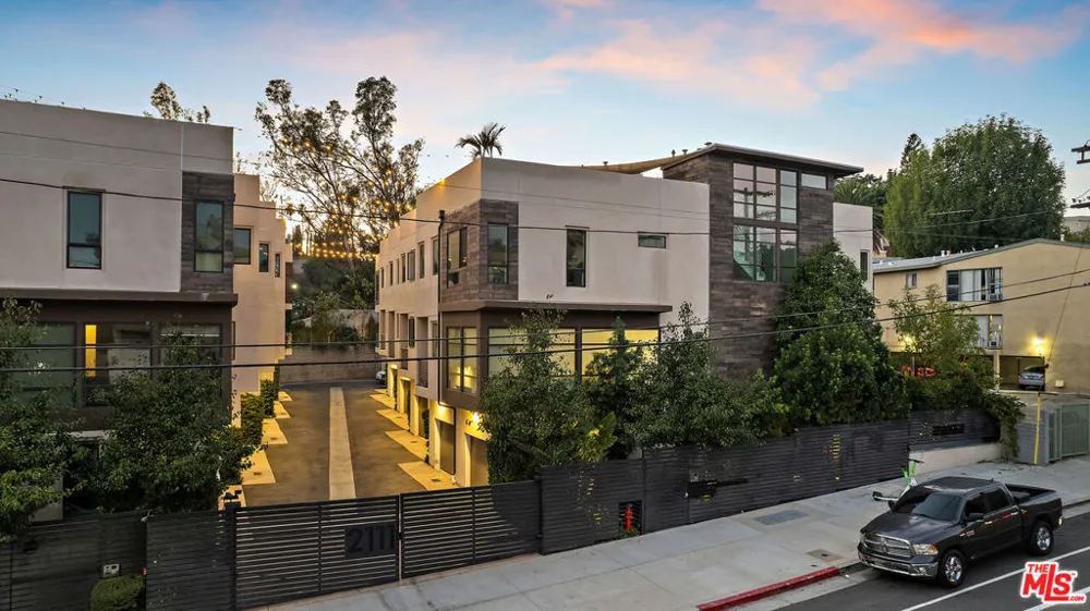 2111 Cahuenga Boulevard #1 Los Angeles, CA 90068