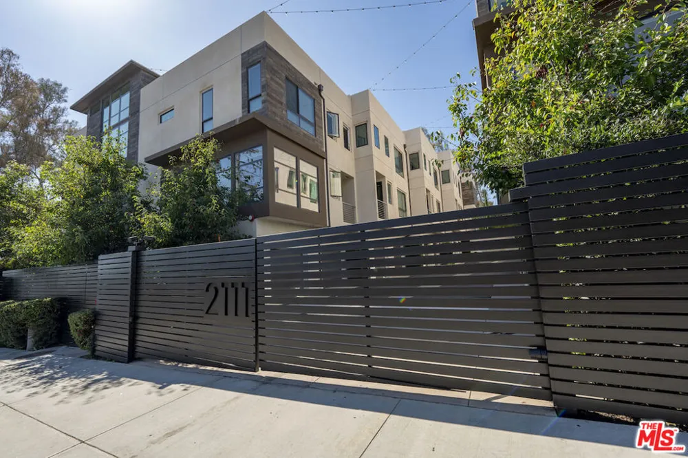 2111 Cahuenga Boulevard #1 Los Angeles, CA 90068