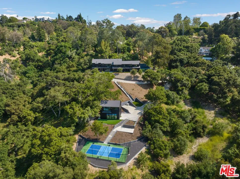 3140 Coldwater Canyon Studio City, CA 91604