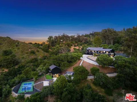 3140 Coldwater Canyon