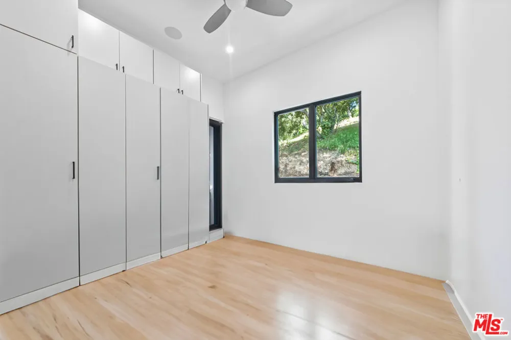 3140 Coldwater Canyon Studio City, CA 91604