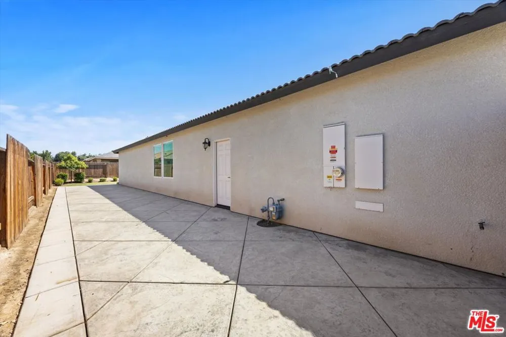 11126 Arundel Way Bakersfield, CA 93311