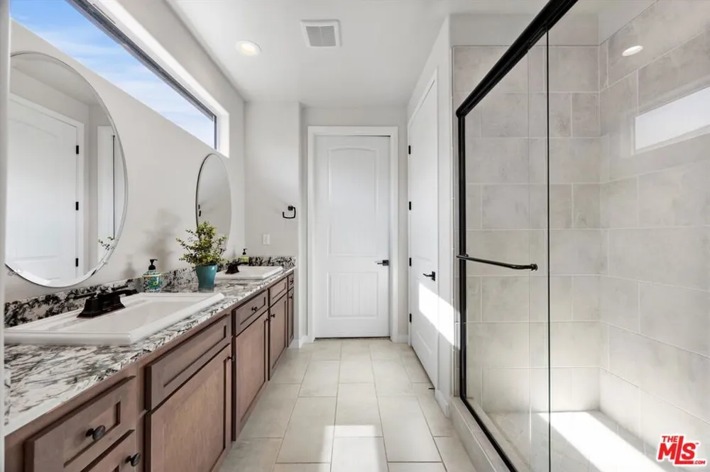11126 Arundel Way Bakersfield, CA 93311