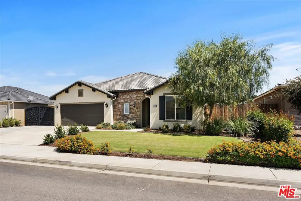 11126 Arundel Way Bakersfield, CA 93311