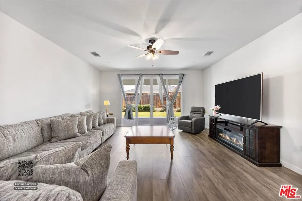 11126 Arundel Way Bakersfield, CA 93311