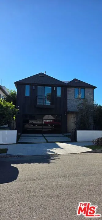 3021 Stanford Avenue