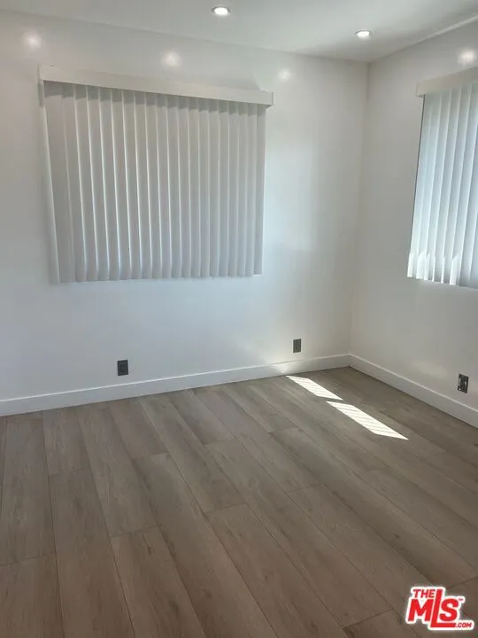 6915 Laramie Avenue Winnetka, CA 91306