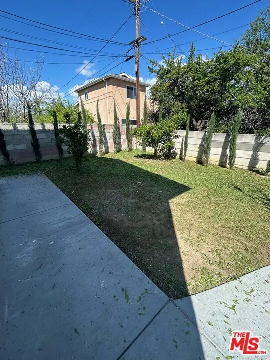 6915 Laramie Avenue Winnetka, CA 91306