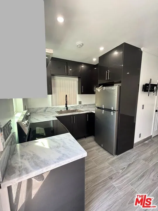 6915 Laramie Avenue Winnetka, CA 91306