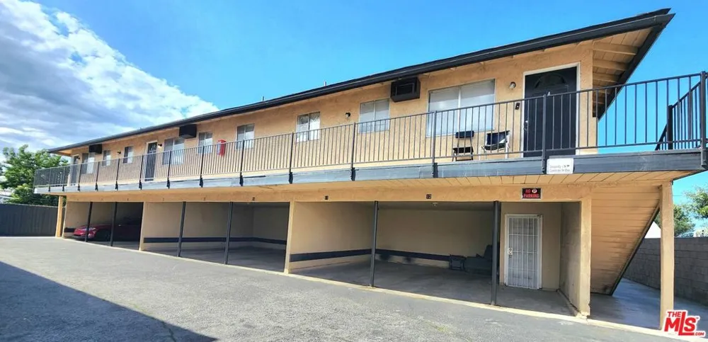 165 Hamilton Avenue #8 Hemet, CA 92543