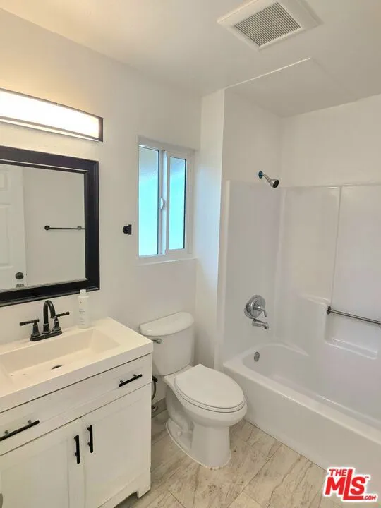 165 Hamilton Avenue #8 Hemet, CA 92543