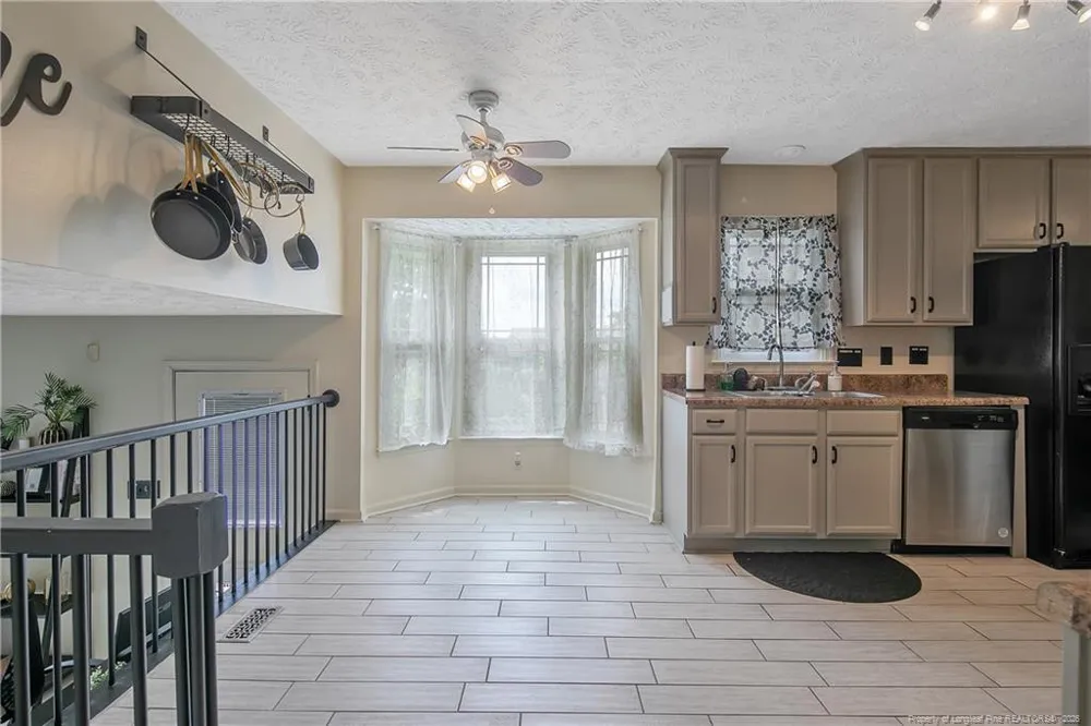 6213 Streeter Drive Hope Mills, NC 28348