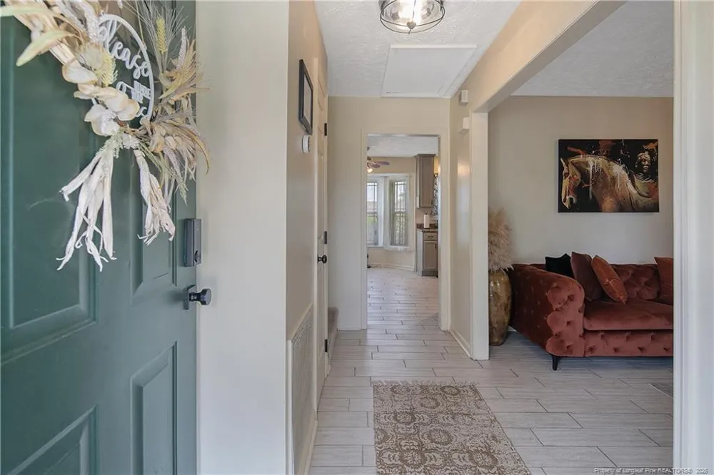 6213 Streeter Drive Hope Mills, NC 28348