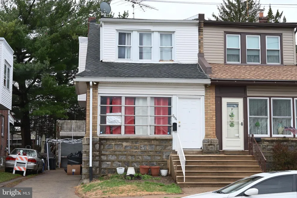 7476 OXFORD AVENUE Philadelphia, PA 19111