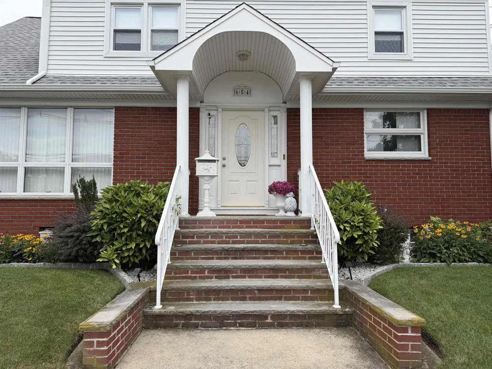 654 CHASE AVE Lyndhurst, NJ 07071