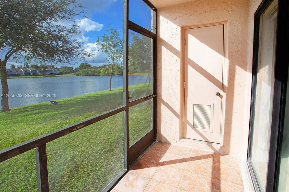 1000 NW 106th Ter #101 Pembroke Pines, FL 33026