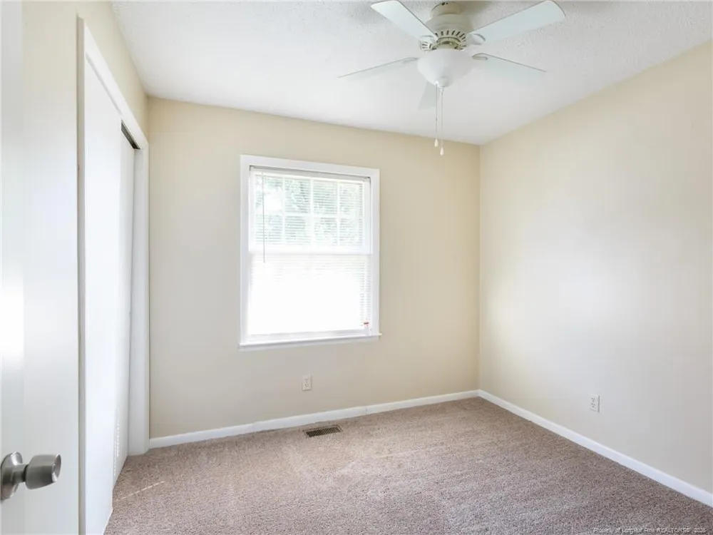 3249 Glenmore Drive Hope Mills, NC 28348
