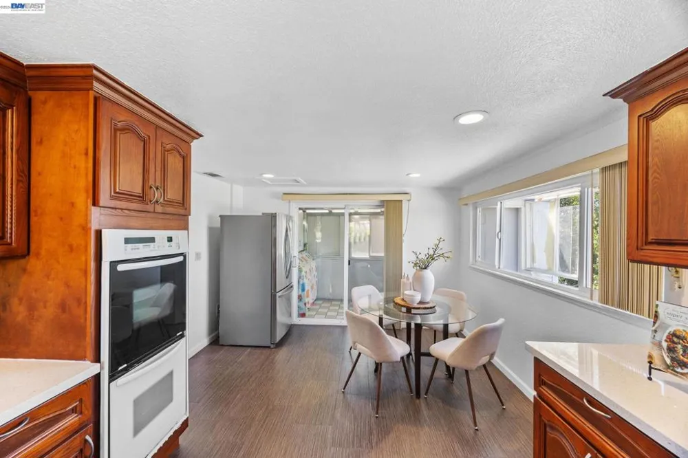 2000 Miramar Ave Castro Valley, CA 94578