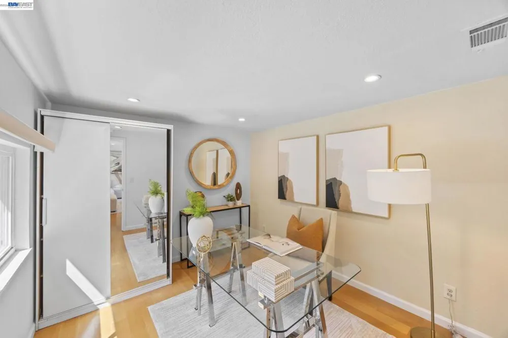 2000 Miramar Ave Castro Valley, CA 94578
