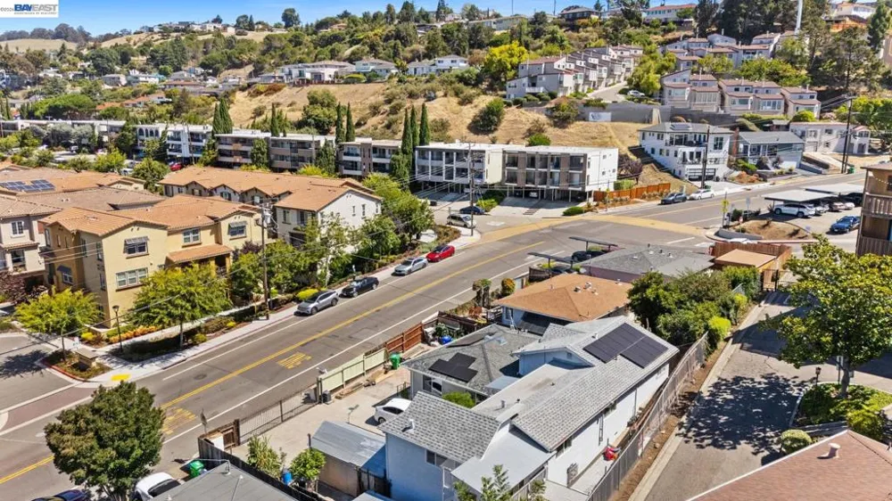 2000 Miramar Ave Castro Valley, CA 94578