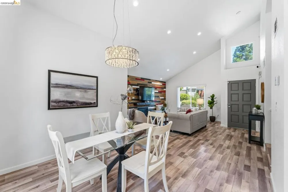 2239 Southwest Ct Martinez, CA 94553
