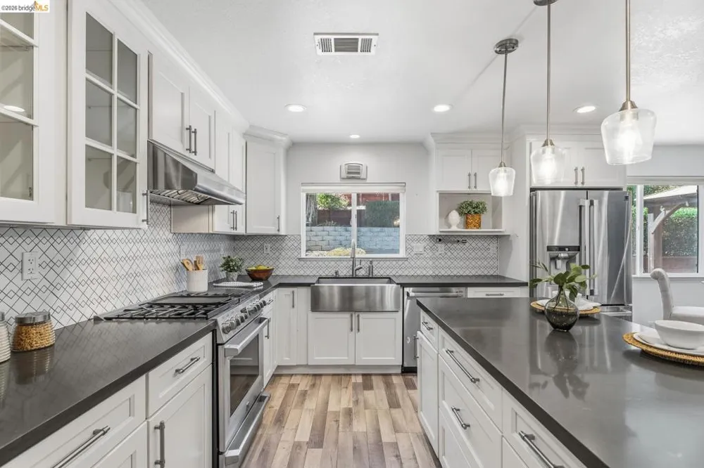 2239 Southwest Ct Martinez, CA 94553