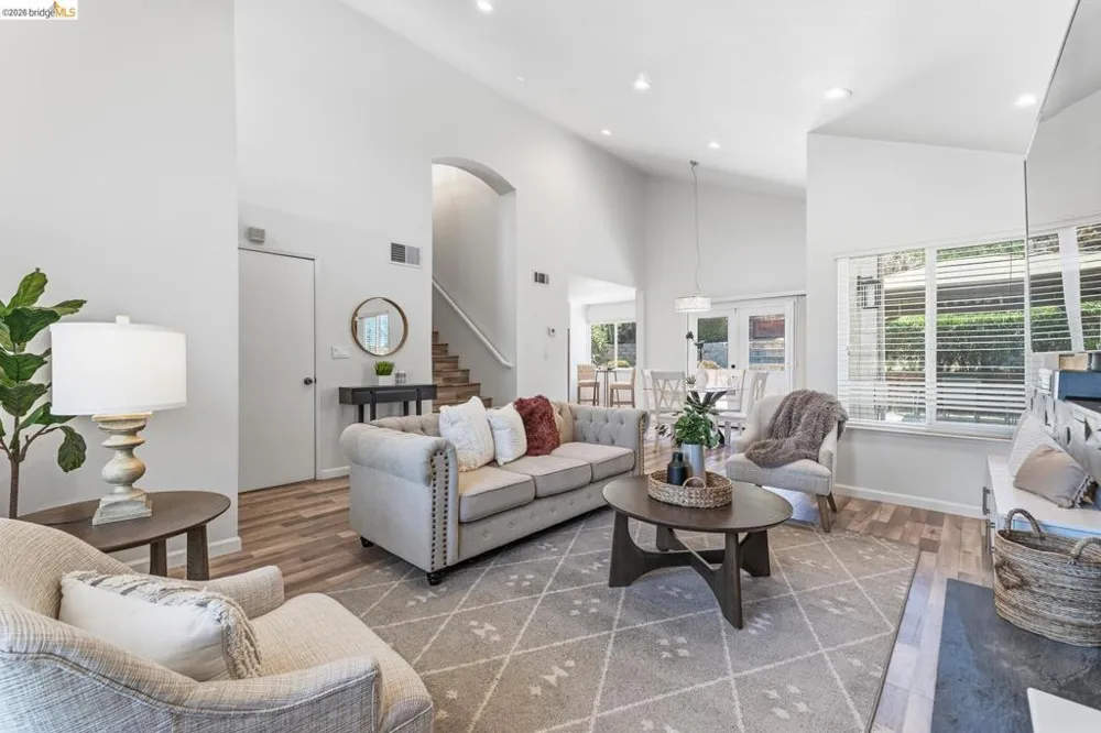 2239 Southwest Ct Martinez, CA 94553