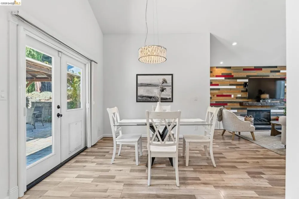 2239 Southwest Ct Martinez, CA 94553