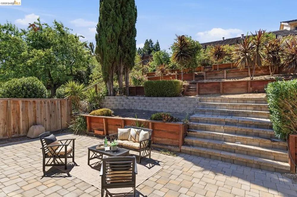 2239 Southwest Ct Martinez, CA 94553