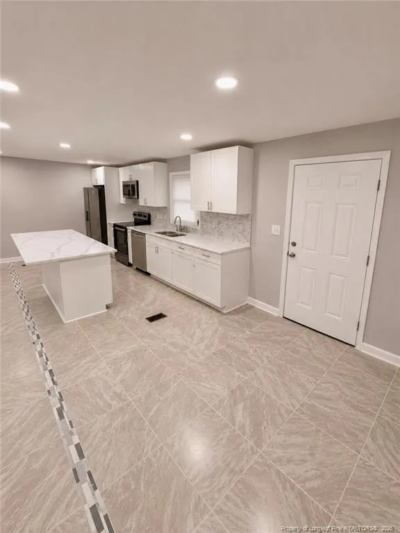 107 S 1st Street Maxton, NC 28364