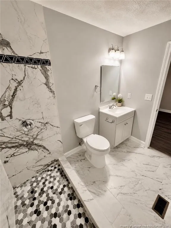 107 S 1st Street Maxton, NC 28364