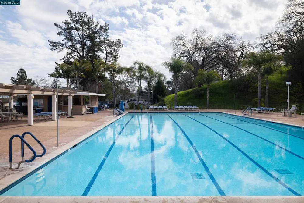 1348 Rockledge Lane #7 Walnut Creek, CA 94595