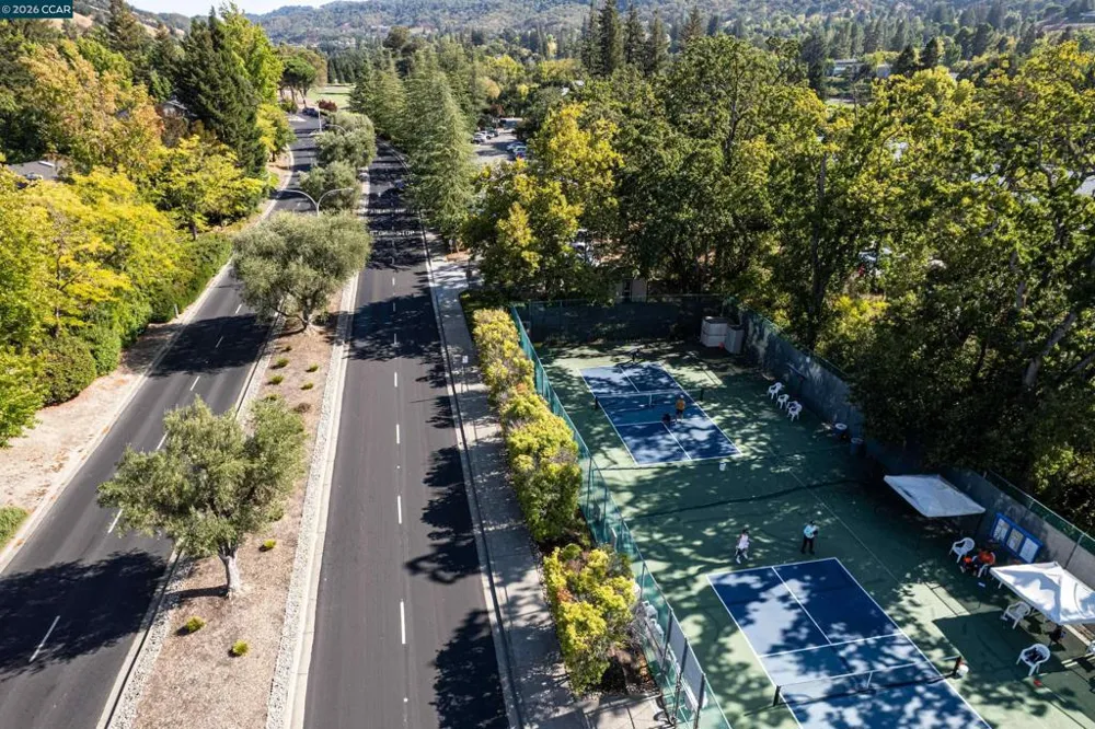 1348 Rockledge Lane #7 Walnut Creek, CA 94595