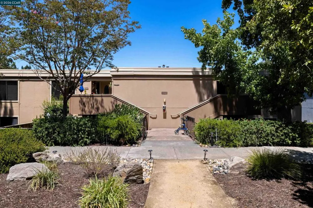1348 Rockledge Lane #7 Walnut Creek, CA 94595