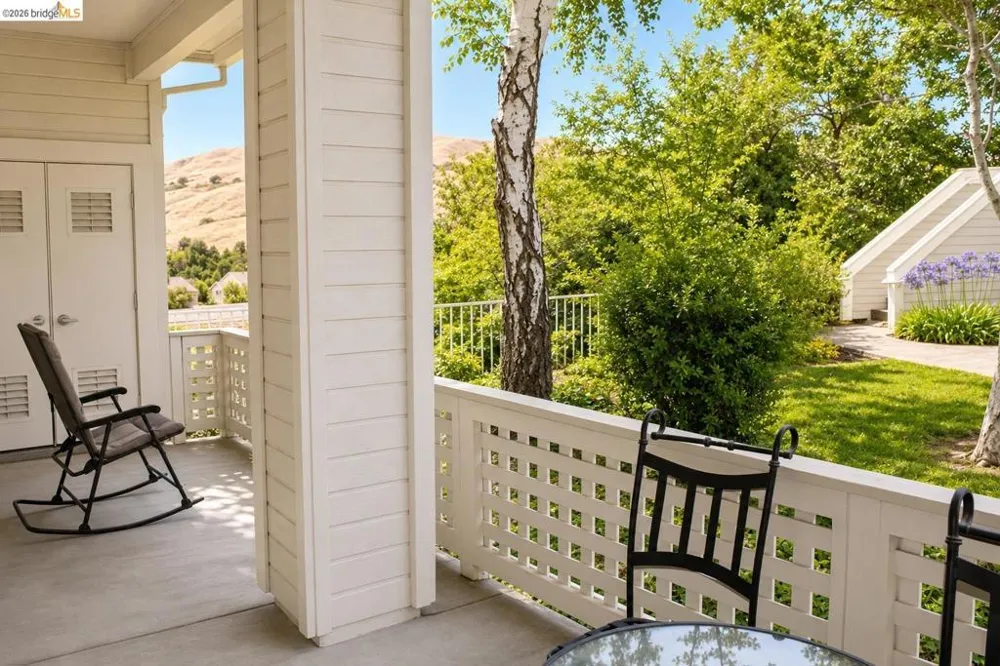 256 Napoli Ct Hercules, CA 94547