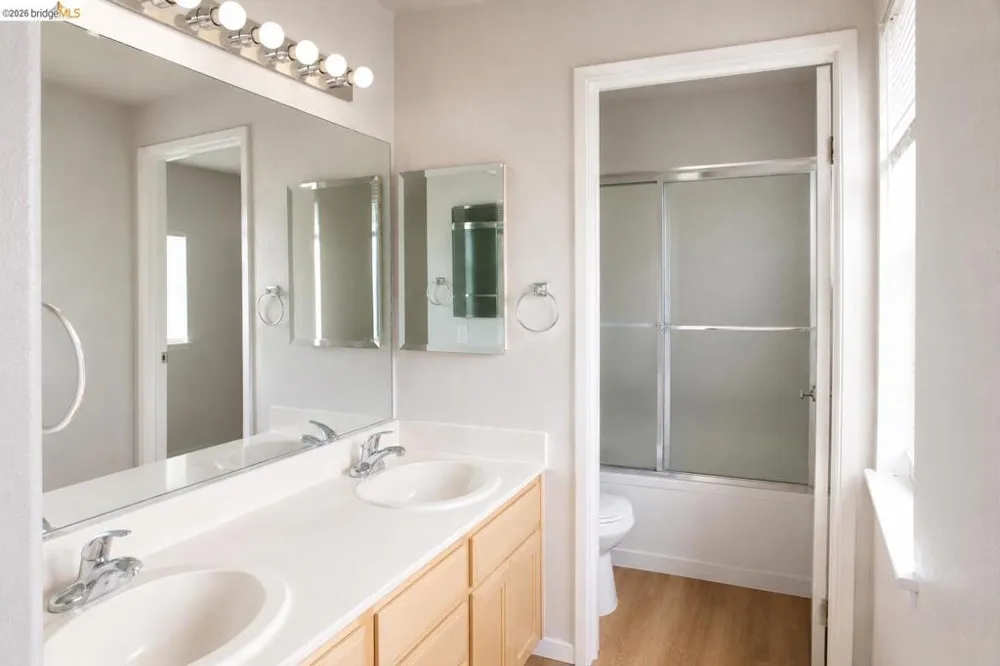 256 Napoli Ct Hercules, CA 94547