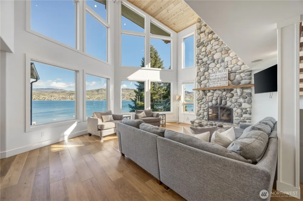 21 Grace Lane Chelan, WA 98816