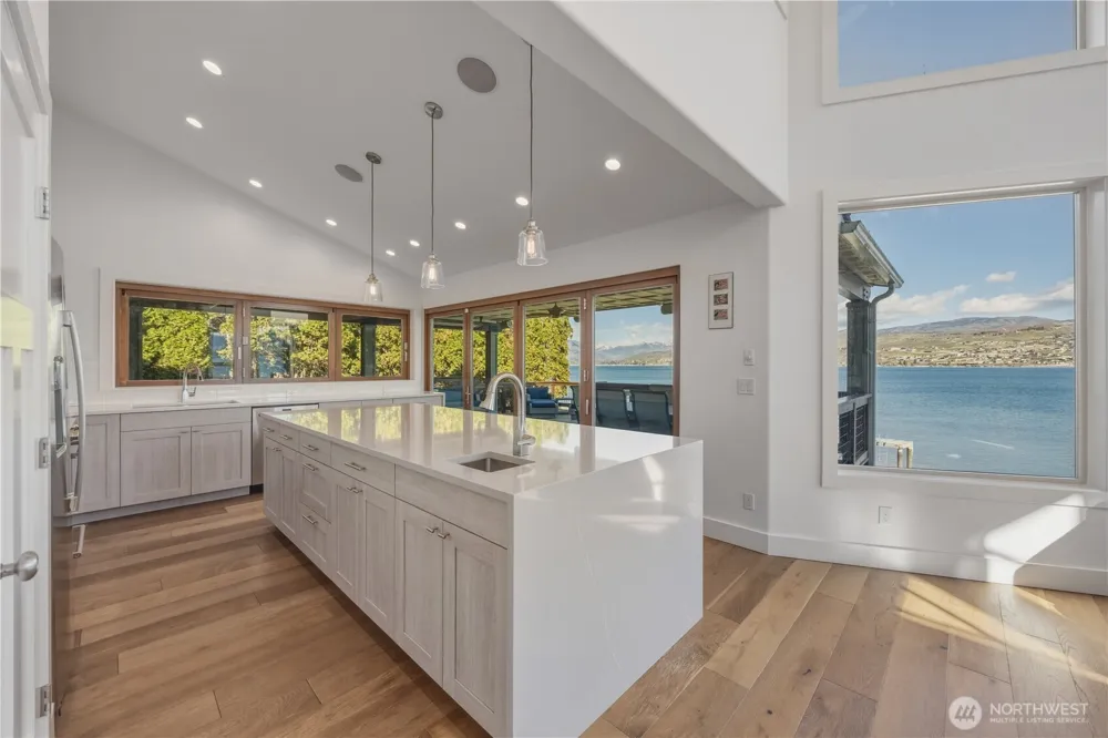 21 Grace Lane Chelan, WA 98816