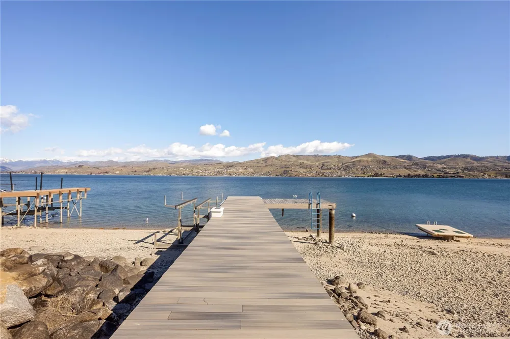 21 Grace Lane Chelan, WA 98816
