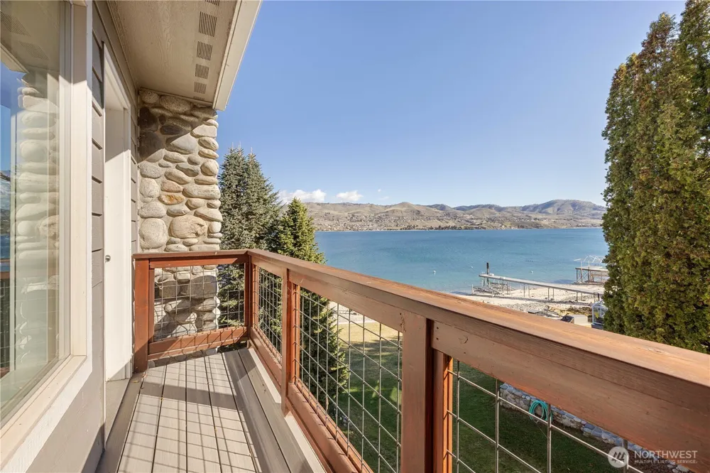 21 Grace Lane Chelan, WA 98816