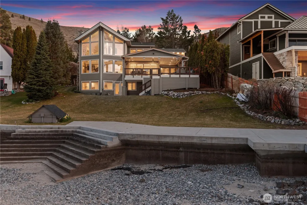 21 Grace Lane Chelan, WA 98816