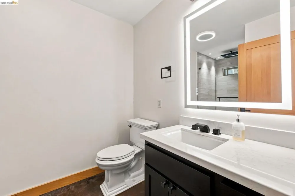 22062 Lakeview Dr Mi Wuk Village, CA 95346