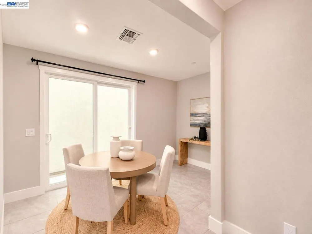 3141 Bluebird court West Sacramento, CA 95691