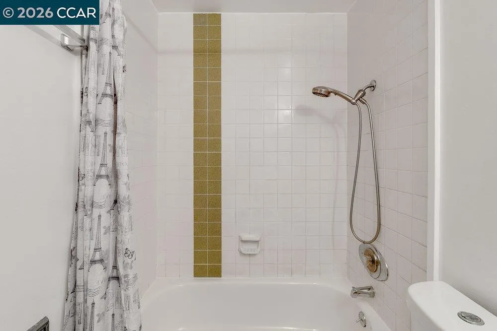 375 Camelback Drive #4 Pleasant Hill, CA 94523