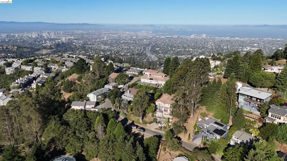 6951 Charing Cross Rd Berkeley, CA 94705