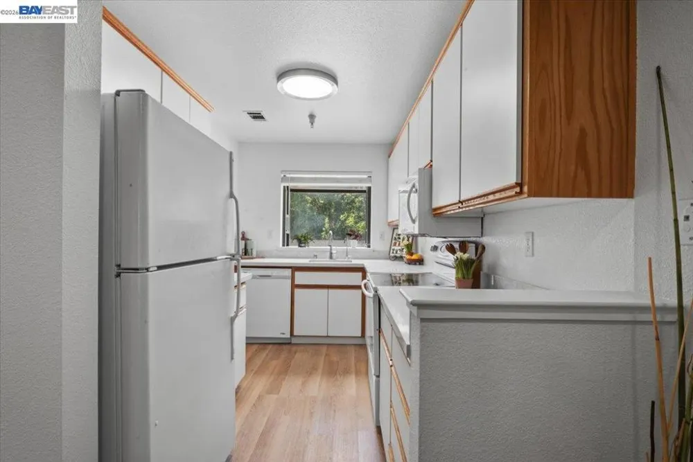 2598 Oak Rd #284 Walnut Creek, CA 94597