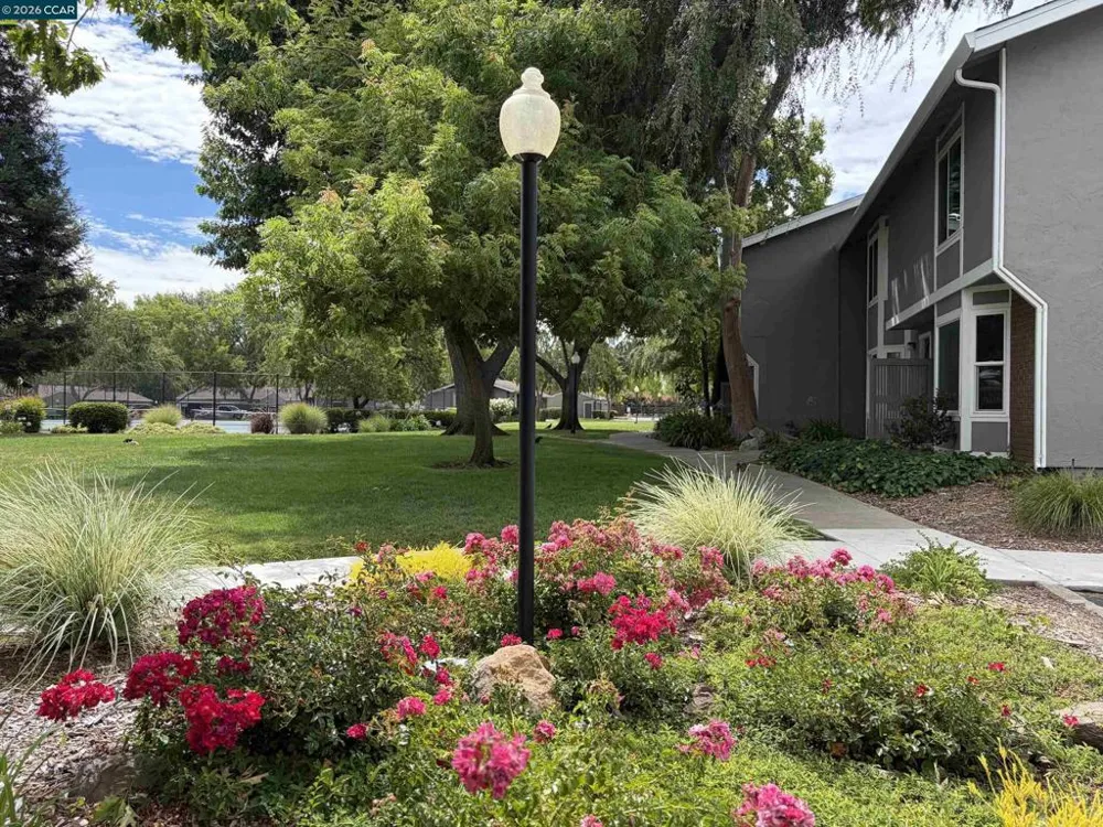 2834 Royal Ann Ln. Concord, CA 94518