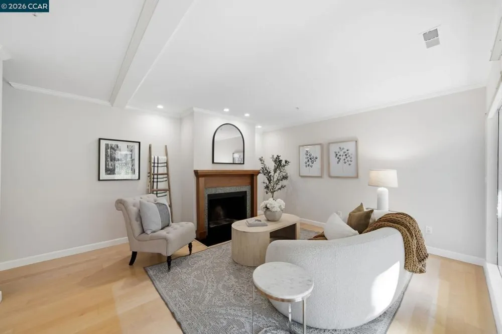 211 Kingston Way Walnut Creek, CA 94597