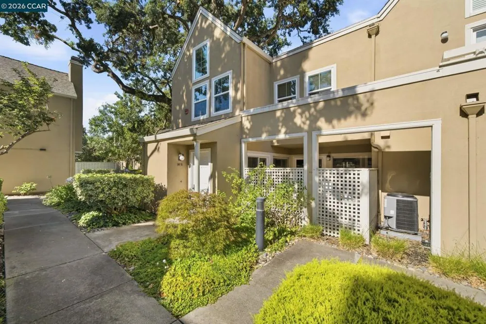 211 Kingston Way Walnut Creek, CA 94597