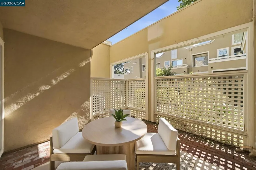 211 Kingston Way Walnut Creek, CA 94597